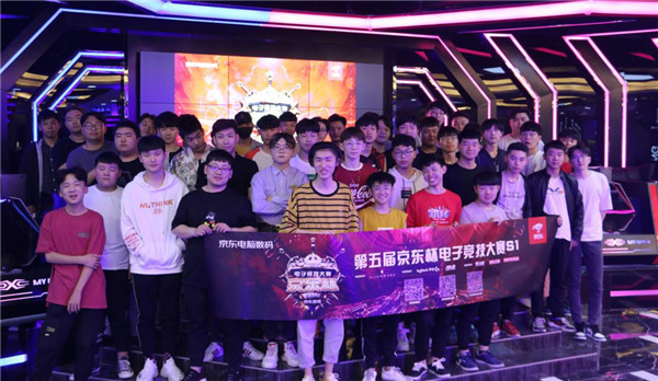 中走向更大 中走向更大