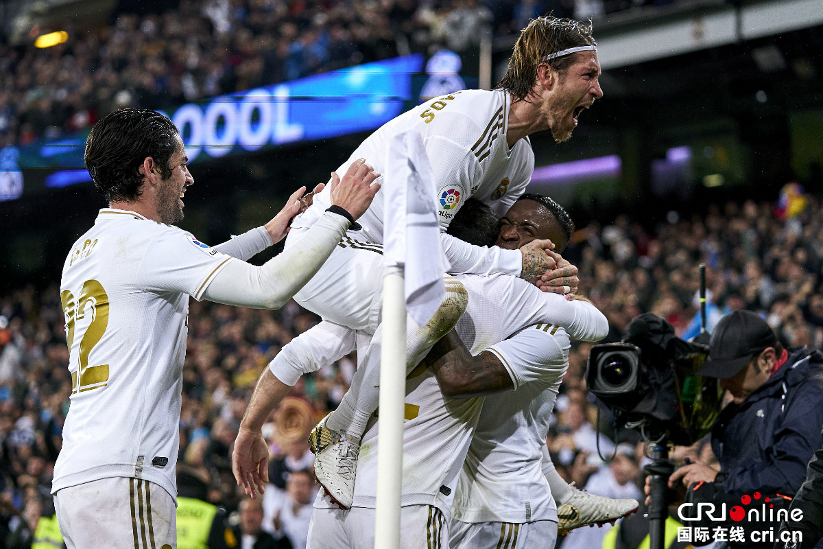 他通过社交 他通过社交