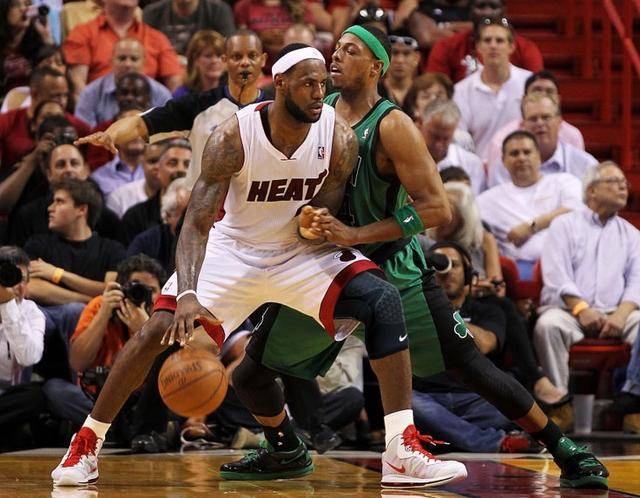 教练团队着 教练团队着